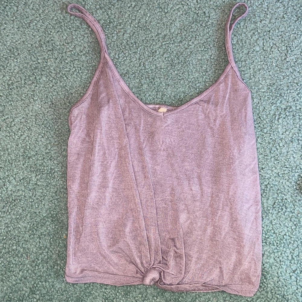 Light Purple Tank top With Knot in front